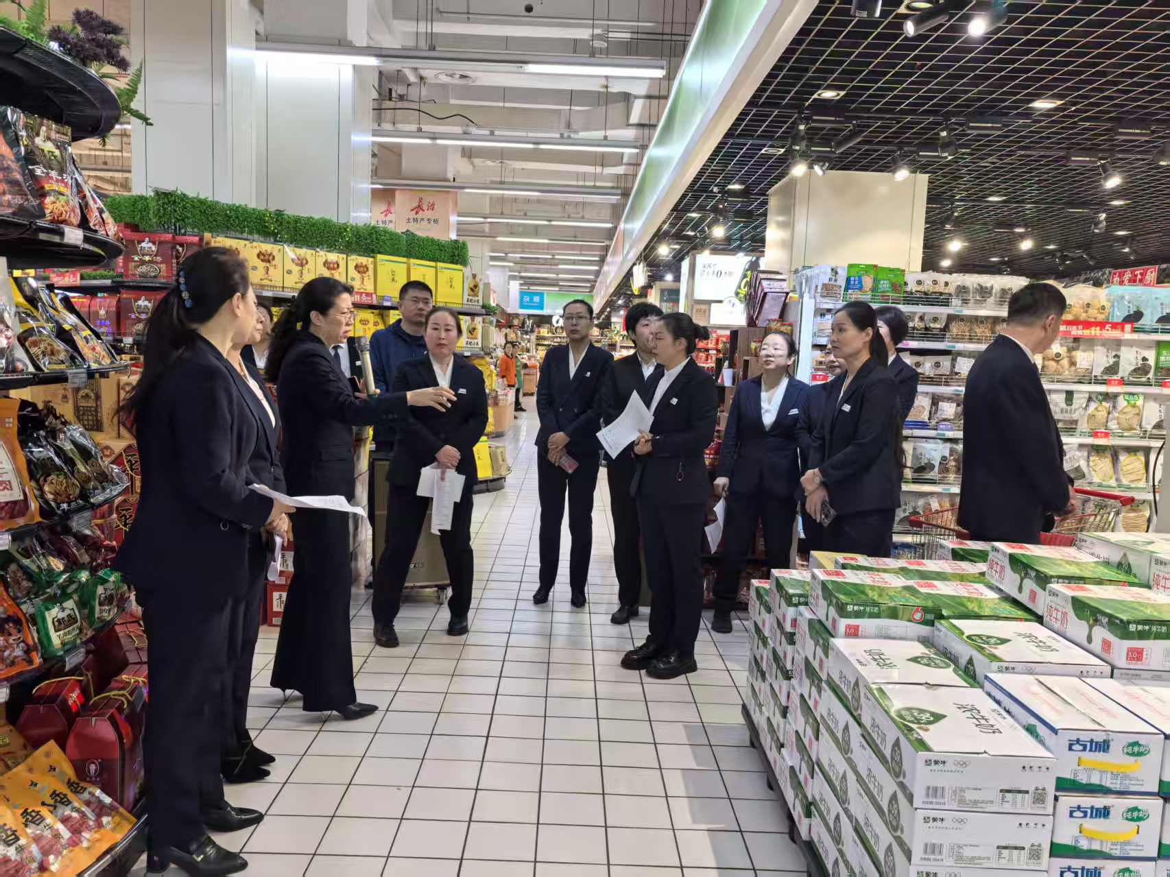 深化整頓優(yōu)陳列   精耕賣(mài)場(chǎng)提形象